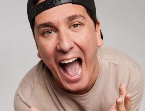 Rafael Portugal sobe aos palcos de Fortaleza  com show de humor no Theatro Via Sul
